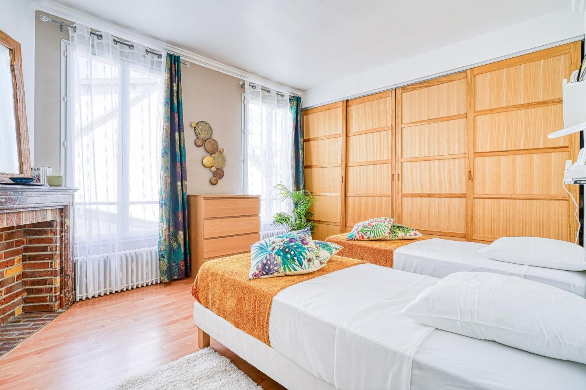 Greg & Theo'S Hotell Fontenay-sous-Bois Exteriör bild